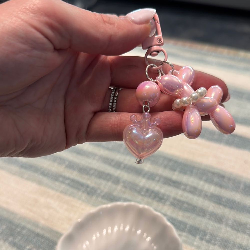 Pink Balloon Dog Keychain/Bag Charm/zipper pull - Picture 4 of 4